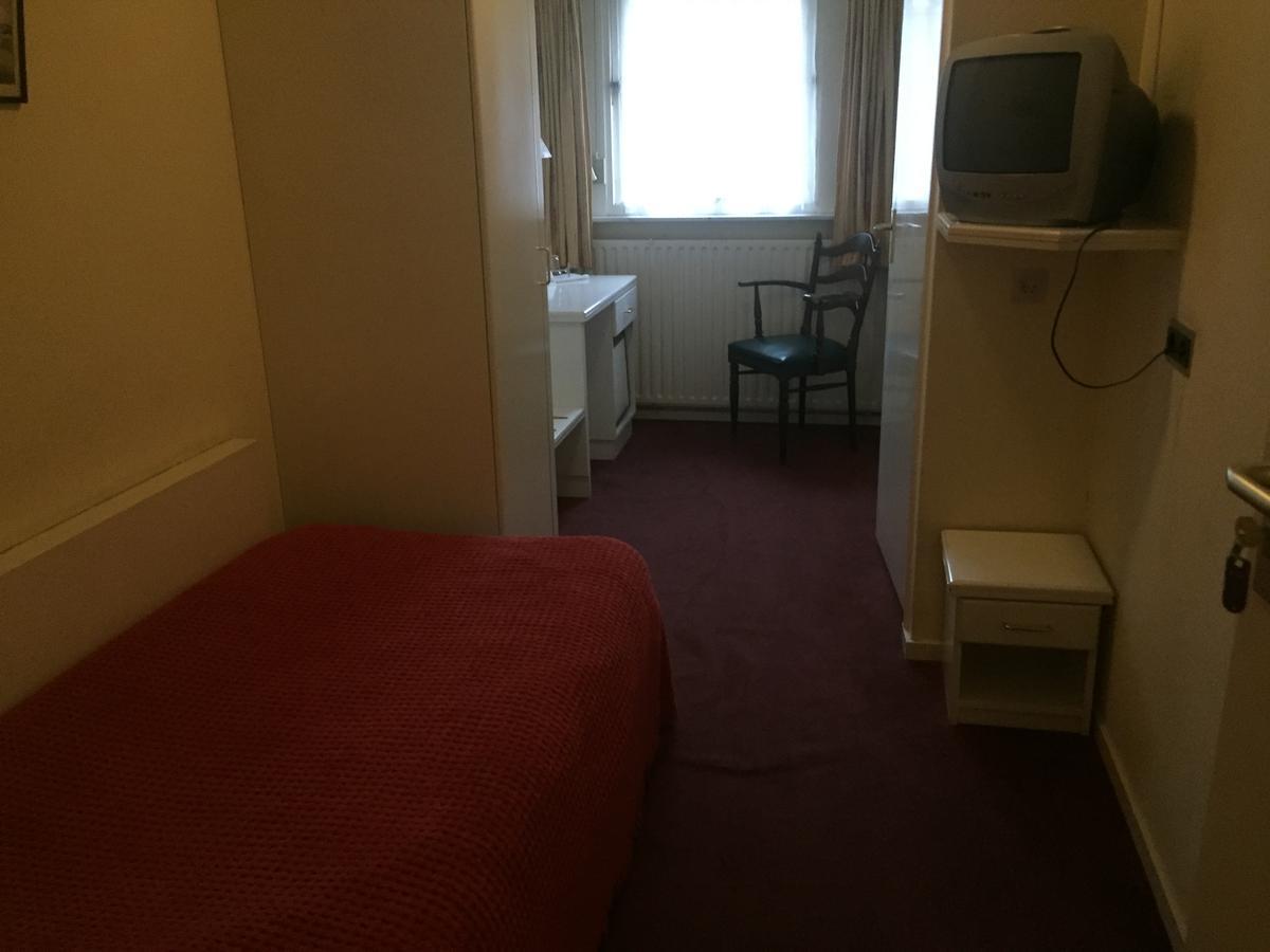 Plein 13 Hotel Drunen Bagian luar foto